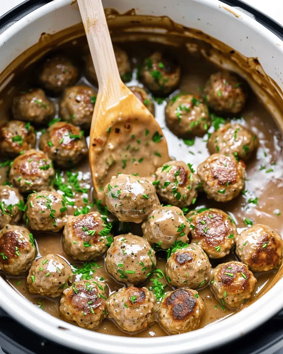 Slow Cooker Swedish Meatballs: Easy Comfort Food Delight